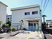 【市役所・区役所】松山市役所潮見支所様まで750ｍ