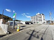 【コンビニエンスストア】ファミリーマート 高知長浜店まで120ｍ