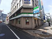 【コンビニエンスストア】ファミリーマート岡山中山下店まで101ｍ
