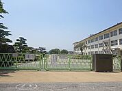 【小学校】中島小学校まで500ｍ