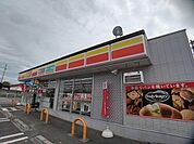 【コンビニエンスストア】デイリーヤマザキ多度津町桜川店まで350ｍ