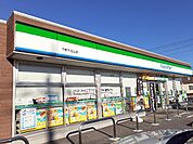 【コンビニエンスストア】ファミリーマート下野下古山店まで500ｍ