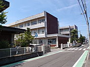 【小学校】丸亀市立垂水小学校まで500ｍ