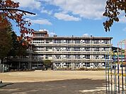 【小学校】福島市立三河台小学校まで1100ｍ