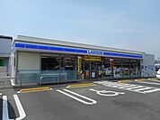【コンビニエンスストア】ローソン上加茂店まで130ｍ