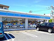 【コンビニエンスストア】ローソン福山南松永店まで900ｍ