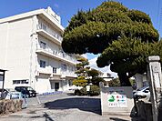 【小学校】津之郷小学校まで620ｍ