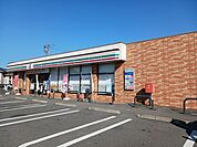 【コンビニエンスストア】セブンイレブン本郷駅東店まで130ｍ