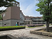 【図書館】鯖江市図書館まで900ｍ