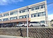 【小学校】潮見台小学校まで180ｍ