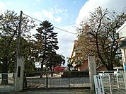 【小学校】藤岡市立第一小学校まで650ｍ