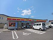 【コンビニエンスストア】デイリーヤマザキ高松円座店さんまで800ｍ
