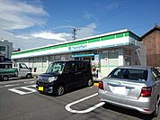 【コンビニエンスストア】ファミリーマート坂出文京町店まで1600ｍ