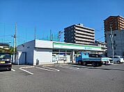 【コンビニエンスストア】ファミリーマート高松茜町店さんまで550ｍ