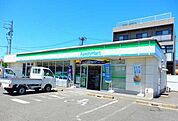 【コンビニエンスストア】ファミリーマート桑名増田店まで500ｍ