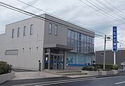 【銀行】七十七銀行鳴瀬出張所まで400ｍ
