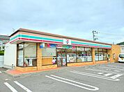 【コンビニエンスストア】セブンイレブン白石工業高校前まで1200ｍ