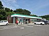 周辺：【コンビニエンスストア】ファミリーマート白石大鷹沢店まで700ｍ