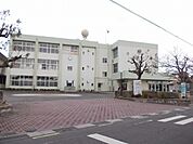 【小学校】甲賀市立甲南第一小学校まで670ｍ