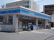 【コンビニエンスストア】ローソン草津大路2丁目店まで180ｍ