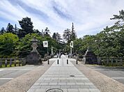 上杉神社まで500ｍ