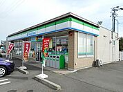 【コンビニエンスストア】ファミリーマート　一宮黒田店まで300ｍ
