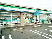【コンビニエンスストア】ファミリーマート　一宮黒田店まで500ｍ