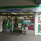 【コンビニエンスストア】ファミリーマート名張駅前店様まで350ｍ