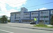 【小学校】砂川市立砂川小学校まで350ｍ