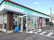【コンビニエンスストア】ファミリーマート清水四丁目店まで639ｍ