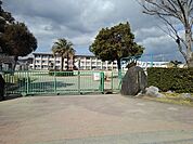 【小学校】久留米市立善導寺小学校まで400ｍ