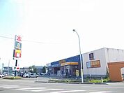 【レンタルビデオ】TSUTAYA広面店まで400ｍ