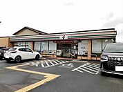 【コンビニエンスストア】セブンイレブン三木加佐店まで300ｍ