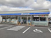 【コンビニエンスストア】ローソン　鶴岡平京田店まで593ｍ