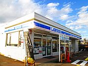 【コンビニエンスストア】ローソン長井館町南店まで450ｍ