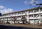 【小学校】二本松市立北小学校まで1300ｍ