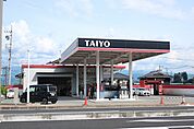 ガソリンスタンドまで450ｍ