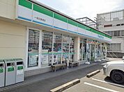 【コンビニエンスストア】ファミリーマート　一宮白旗通まで250ｍ