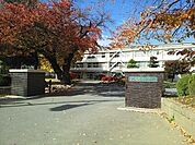【小学校】辰野西小学校まで900ｍ