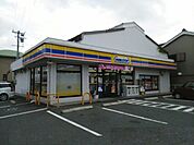 【コンビニエンスストア】ミニストップ鴨田町店まで350ｍ