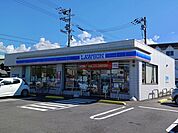 【コンビニエンスストア】ローソン新居浜西の土居店まで554ｍ