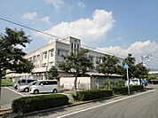【小学校】丹原小学校様まで630ｍ