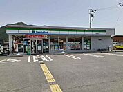 【コンビニエンスストア】ファミリーマート宿毛駅店まで500ｍ