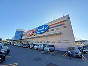 【ホームセンター】ホームストック土佐店まで2000ｍ
