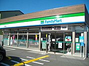 【コンビニエンスストア】ファミリーマート鳥取徳尾店まで160ｍ