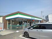 【コンビニエンスストア】ファミリーマート丸亀土居町店まで700ｍ