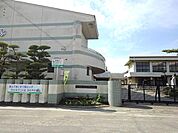 【小学校】飯山南小学校まで1300ｍ