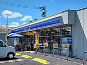 【コンビニエンスストア】ローソン小松島赤石店様まで190ｍ