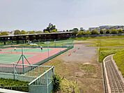 【公園】びくに公園多目的広場まで732ｍ