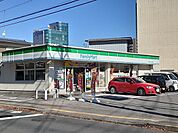 【コンビニエンスストア】ファミリーマート文化会館前店まで140ｍ
